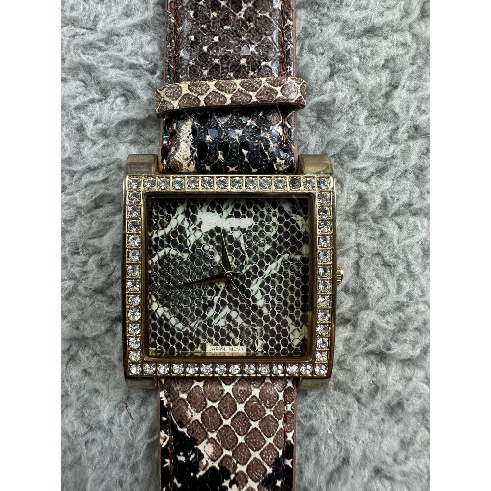 Geneva Platinum Womens Snakeskin Print Analog Watch 8666